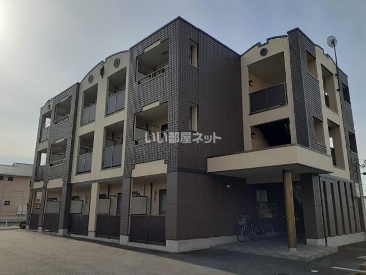 群馬県高崎市上中居町(マンション)の賃貸物件の外観