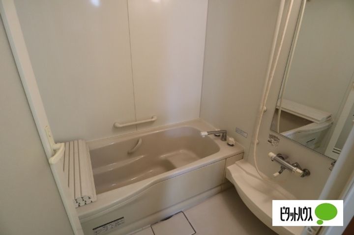 allmande(アルマンド)の風呂