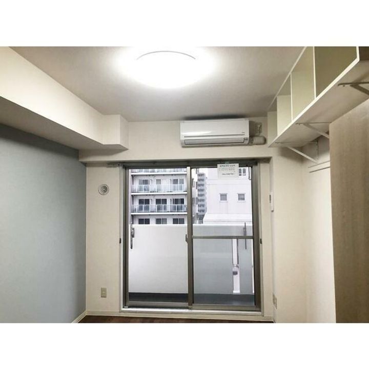 神奈川県厚木市水引1(マンション)の賃貸物件の居間