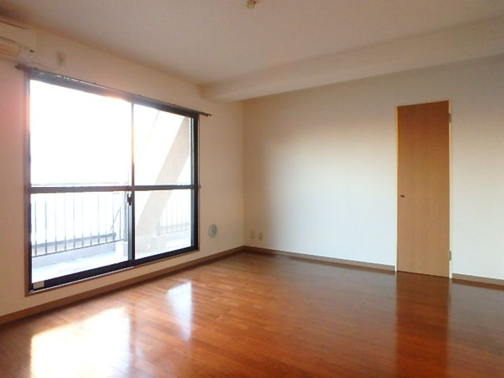 東京都北区豊島1(マンション)の賃貸物件の居間