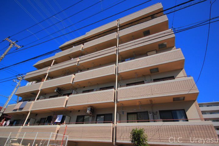 千葉県市川市日之出(マンション)の賃貸物件の外観