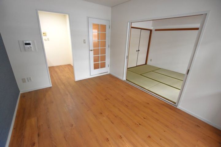 サンビレッジIIの居間