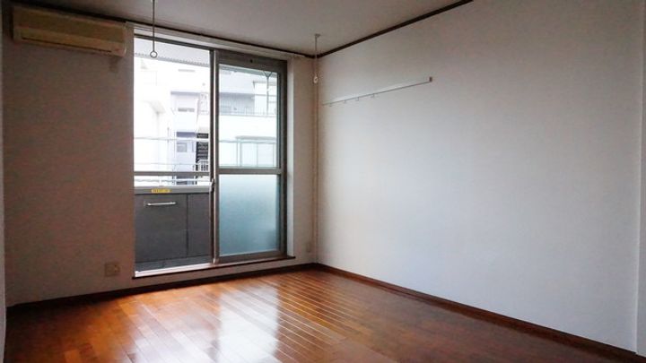 東京都文京区大塚5(マンション)の賃貸物件の居間