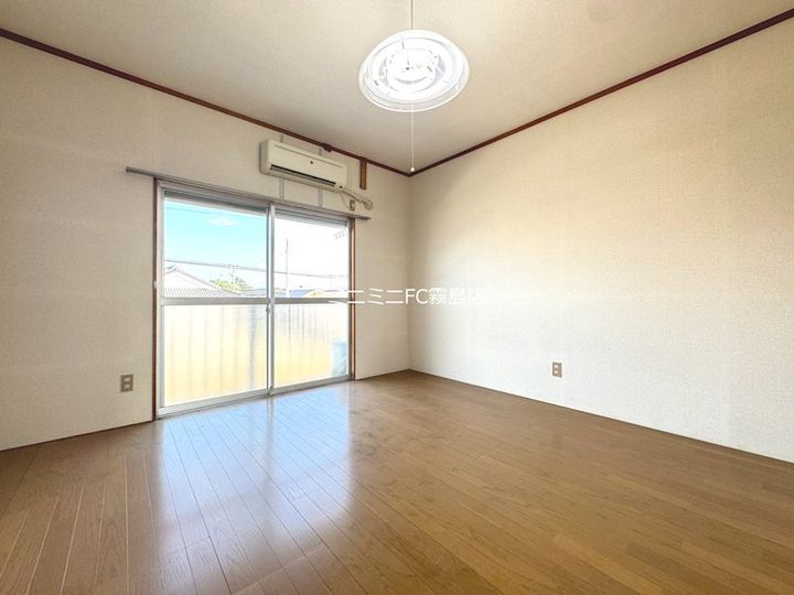 ブルーハイツの外観