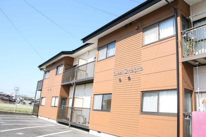 クイーンハイツの外観