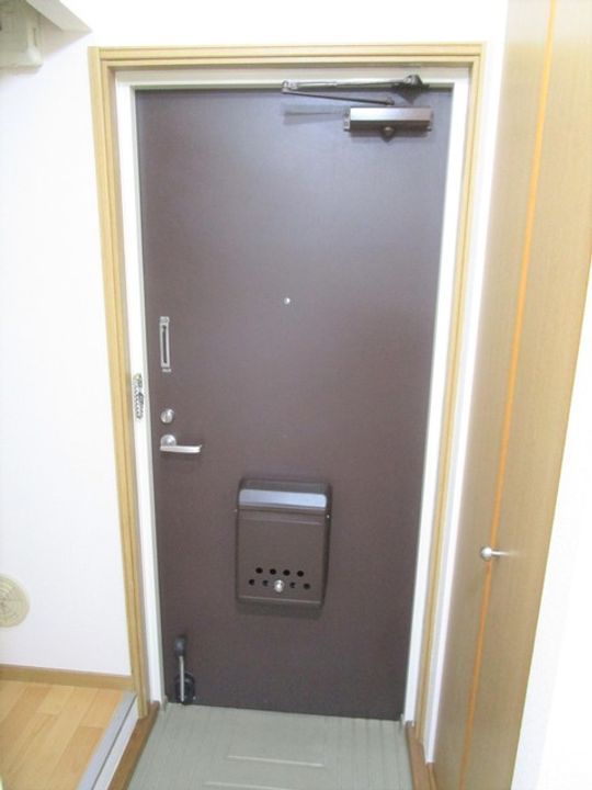 エステートピア常盤の玄関