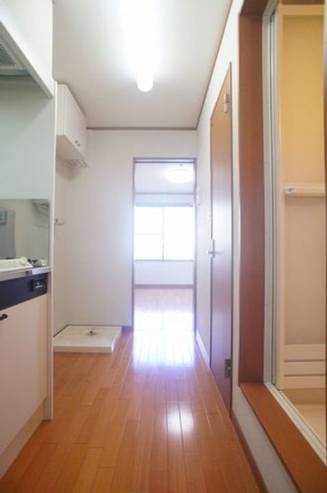 メゾン小山台の玄関