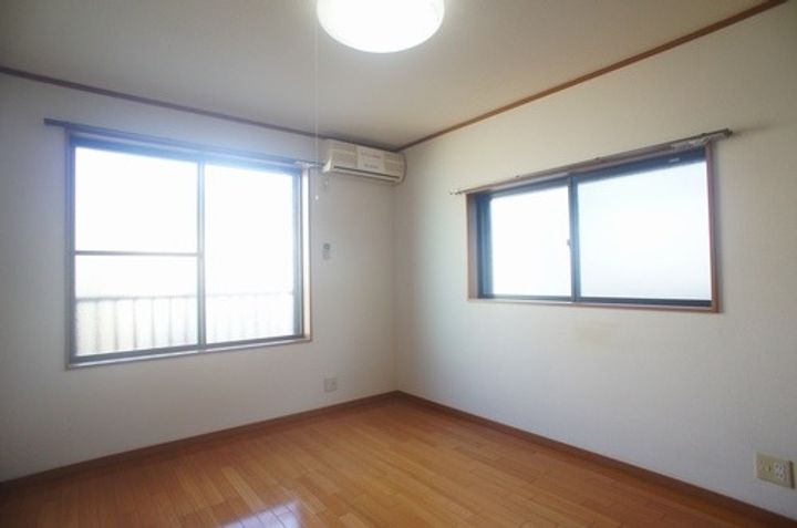 メゾン小山台の居間