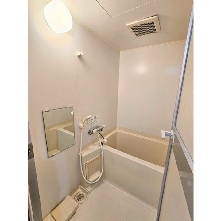 AVANT GARDEIIの風呂