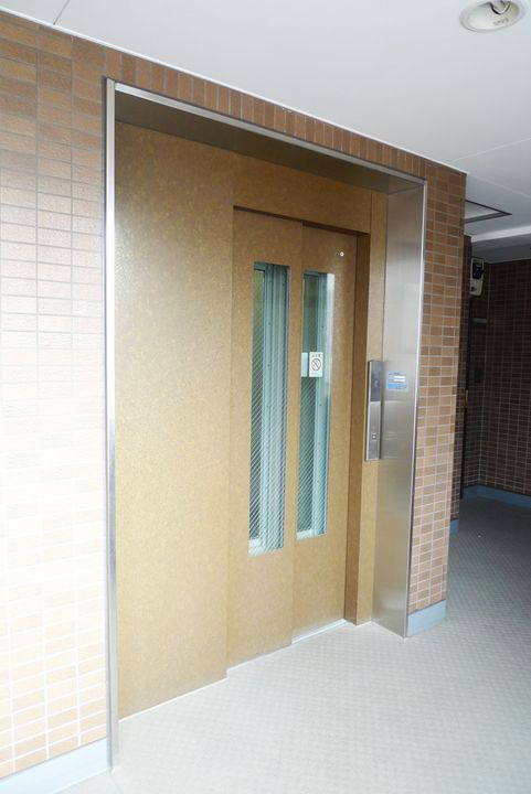 ブリリアント・コートの内装