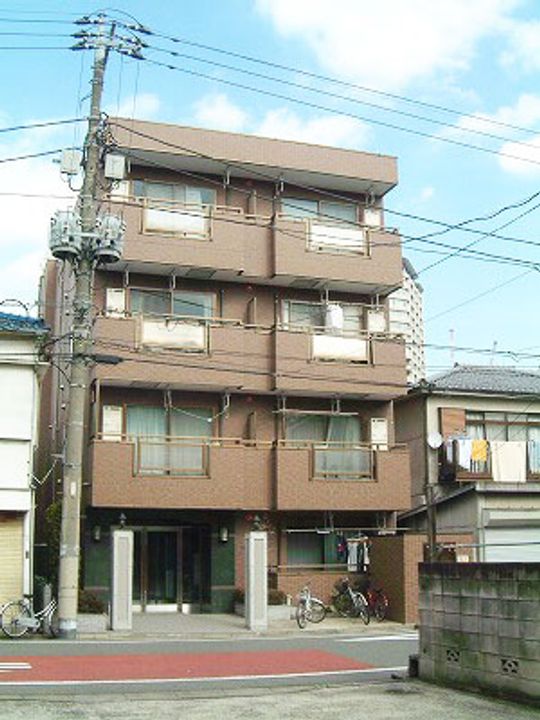 ブリリアント・コートの外観