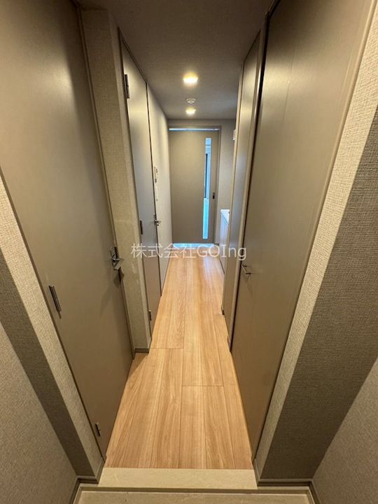 ALTERNA横濱阪東橋の玄関