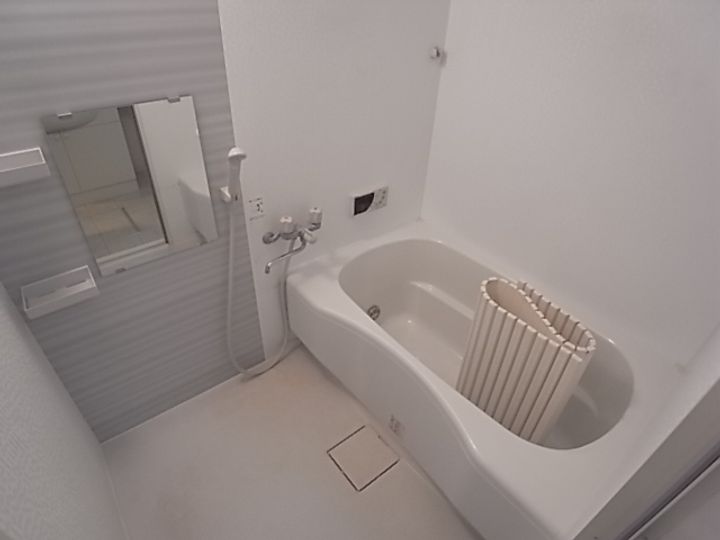 ポンテリーベAの風呂