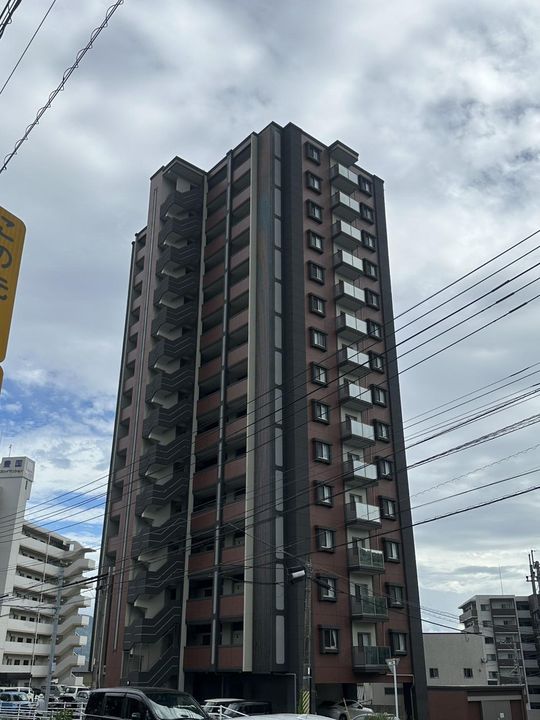 ギャラン二島の外観