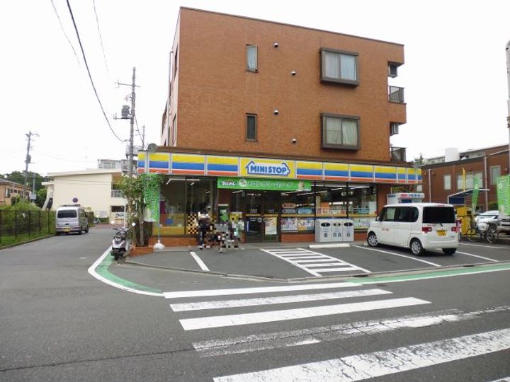 グレース成城IIの周辺