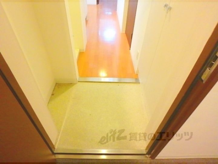 KDXレジデンス南草津の玄関