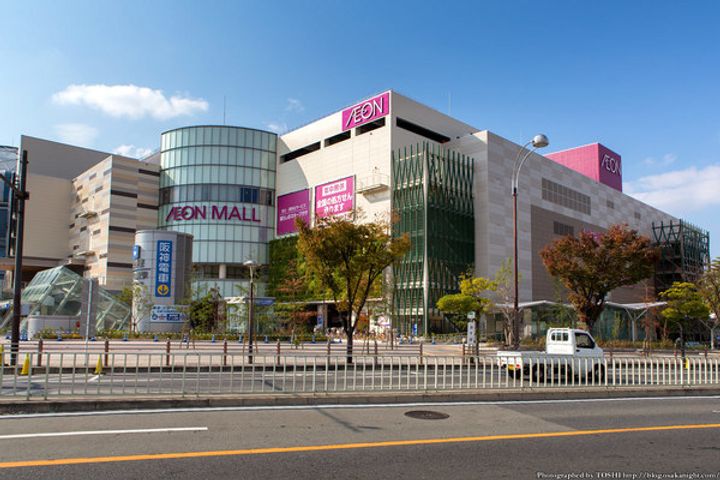 HRフロントリーガル難波WESTの周辺
