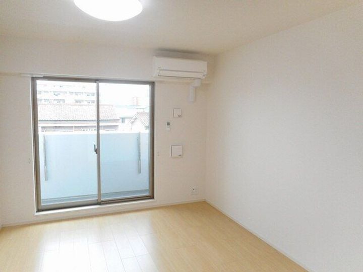 愛知県名古屋市中村区日ノ宮町1(マンション)の賃貸物件の居間