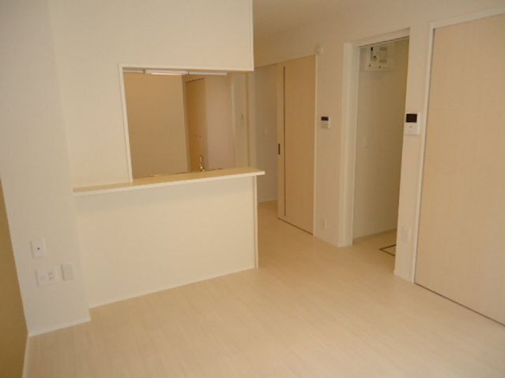 広島県東広島市西条町寺家(アパート)の賃貸物件の居間