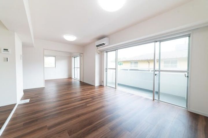 東京都町田市鶴間4(マンション)の賃貸物件の居間