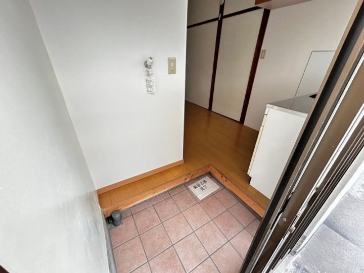 木村第3文化住宅の玄関