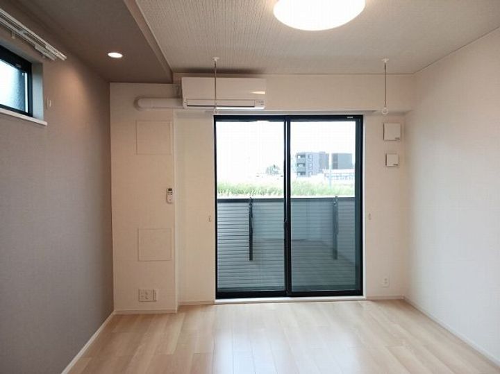 埼玉県吉川市大字高久(アパート)の賃貸物件の居間