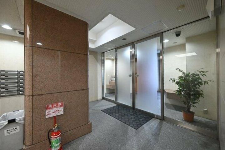 東京都渋谷区千駄ヶ谷4(マンション)の賃貸物件の地図