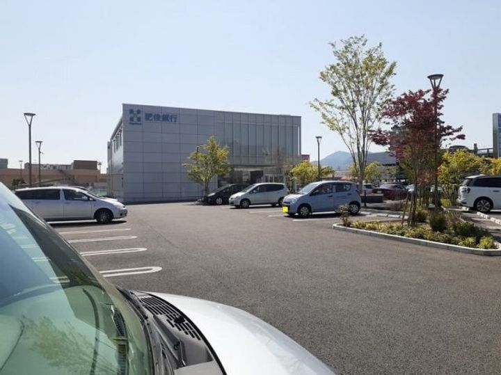 メゾン・ド・クールの周辺