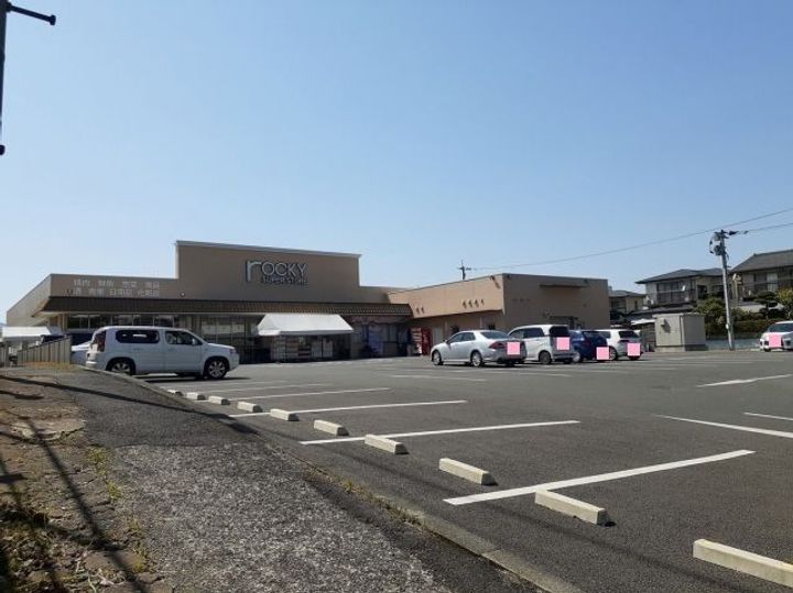 メゾン・ド・クールの周辺