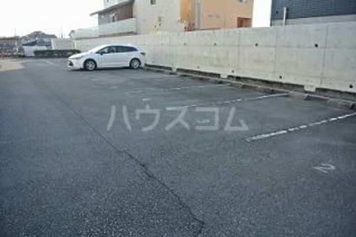 レオパレスエステジャナの地図