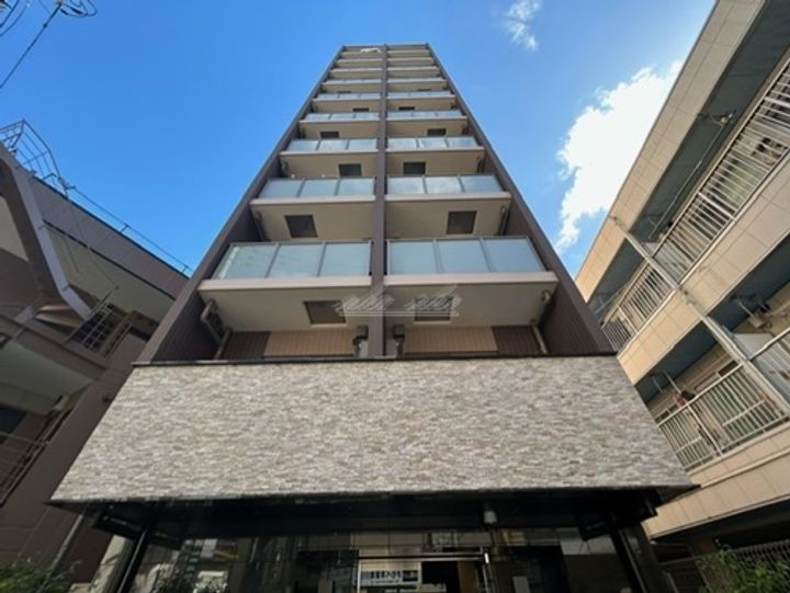 ディアレイシャス横浜吉野町の外観