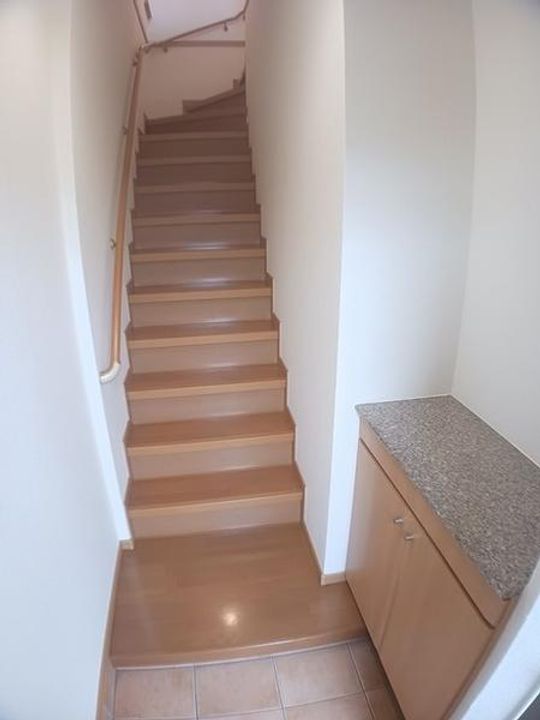 ニルヴァーナ ウーノの玄関