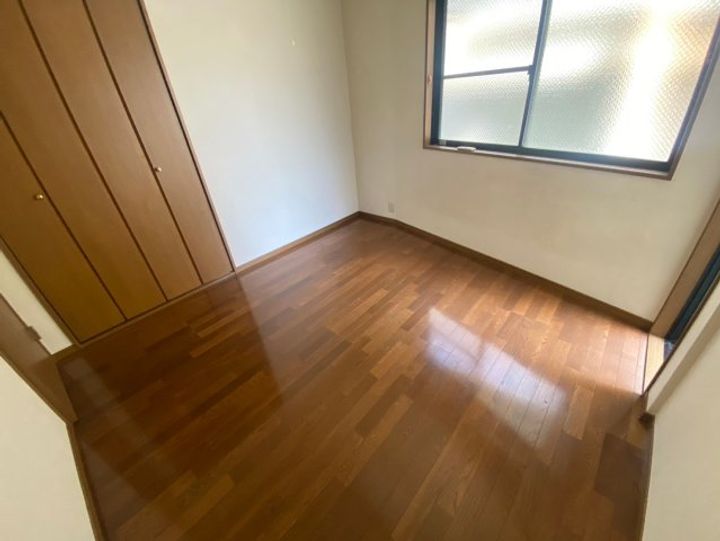 アネックススギモトの居間