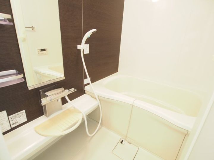 コート徳川山の風呂