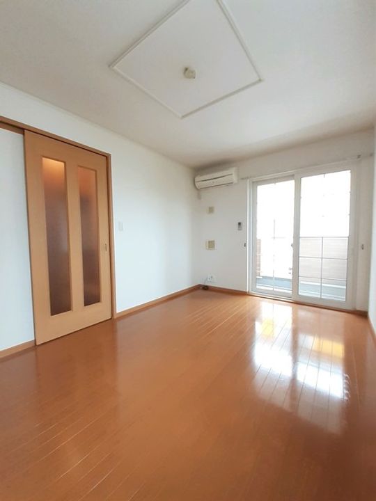 コンフォータブルの居間