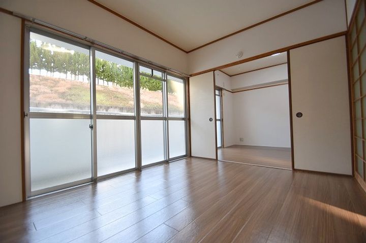 クロスデータBLD NO14の居間
