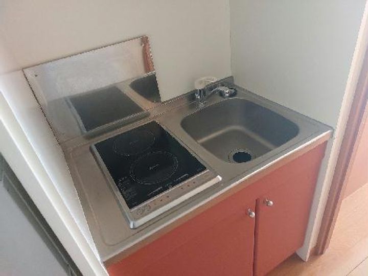 レオパレスK0049のキッチン