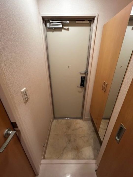 千葉県千葉市稲毛区小仲台8(アパート)の賃貸物件の玄関