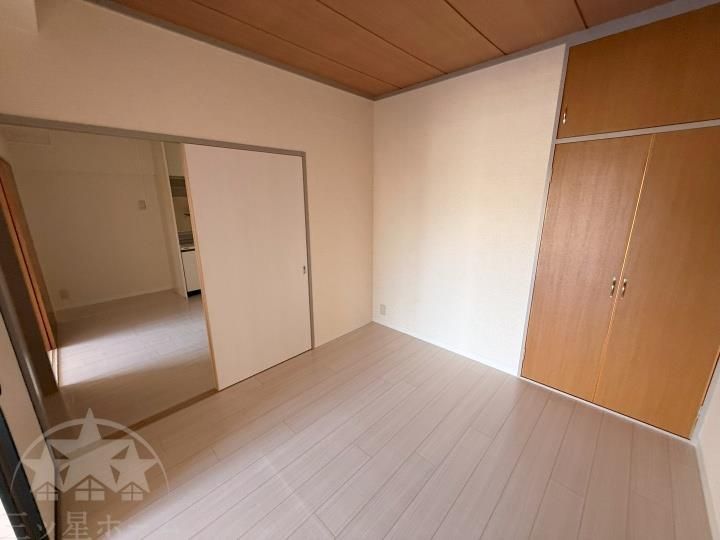 ウイング春日Iの居間
