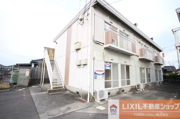 リゾートハイツ八戸2 A棟の外観