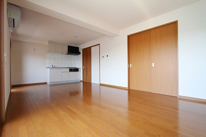 ブレイン坂下の居間