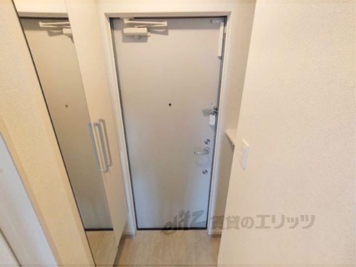 ヒカルサ奈良大森西サウスの玄関