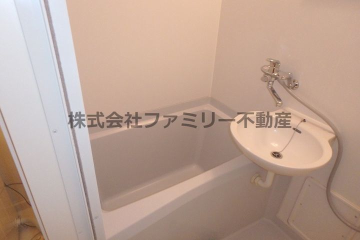 グラスヒル平潟Cの風呂