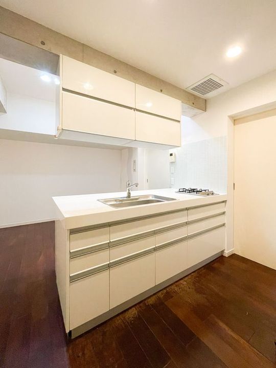 東京都渋谷区神宮前2(一戸建)の賃貸物件のキッチン