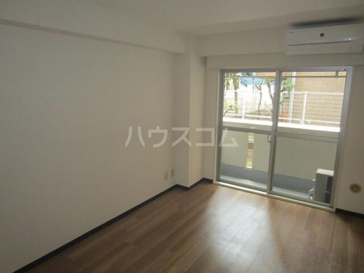 メゾンさがみの居間