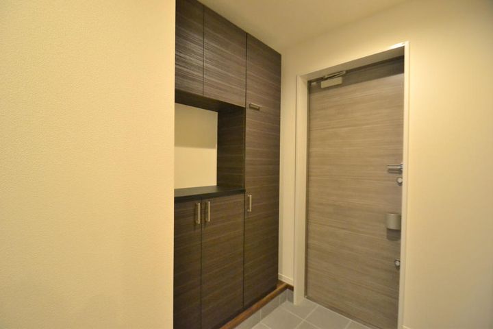 東京都調布市布田2(マンション)の賃貸物件の玄関