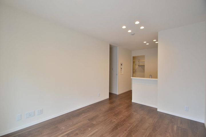 東京都調布市布田2(マンション)の賃貸物件の居間