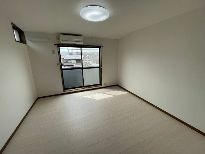 スカイヒルズマンションの居間