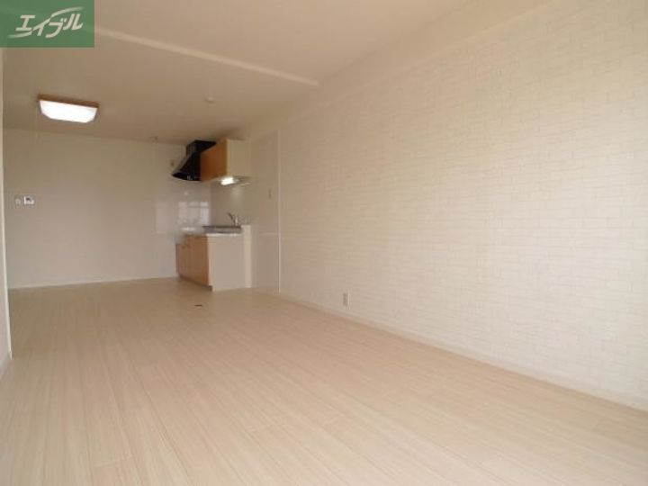 深可ヒュッテの居間