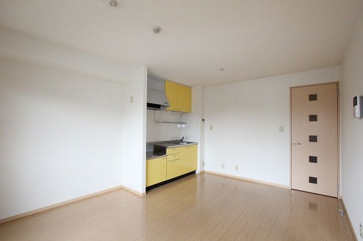 エスポワール長嶺の居間